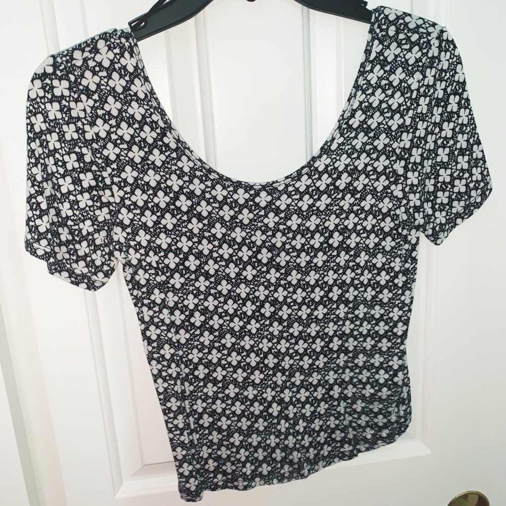 Black and white crop top